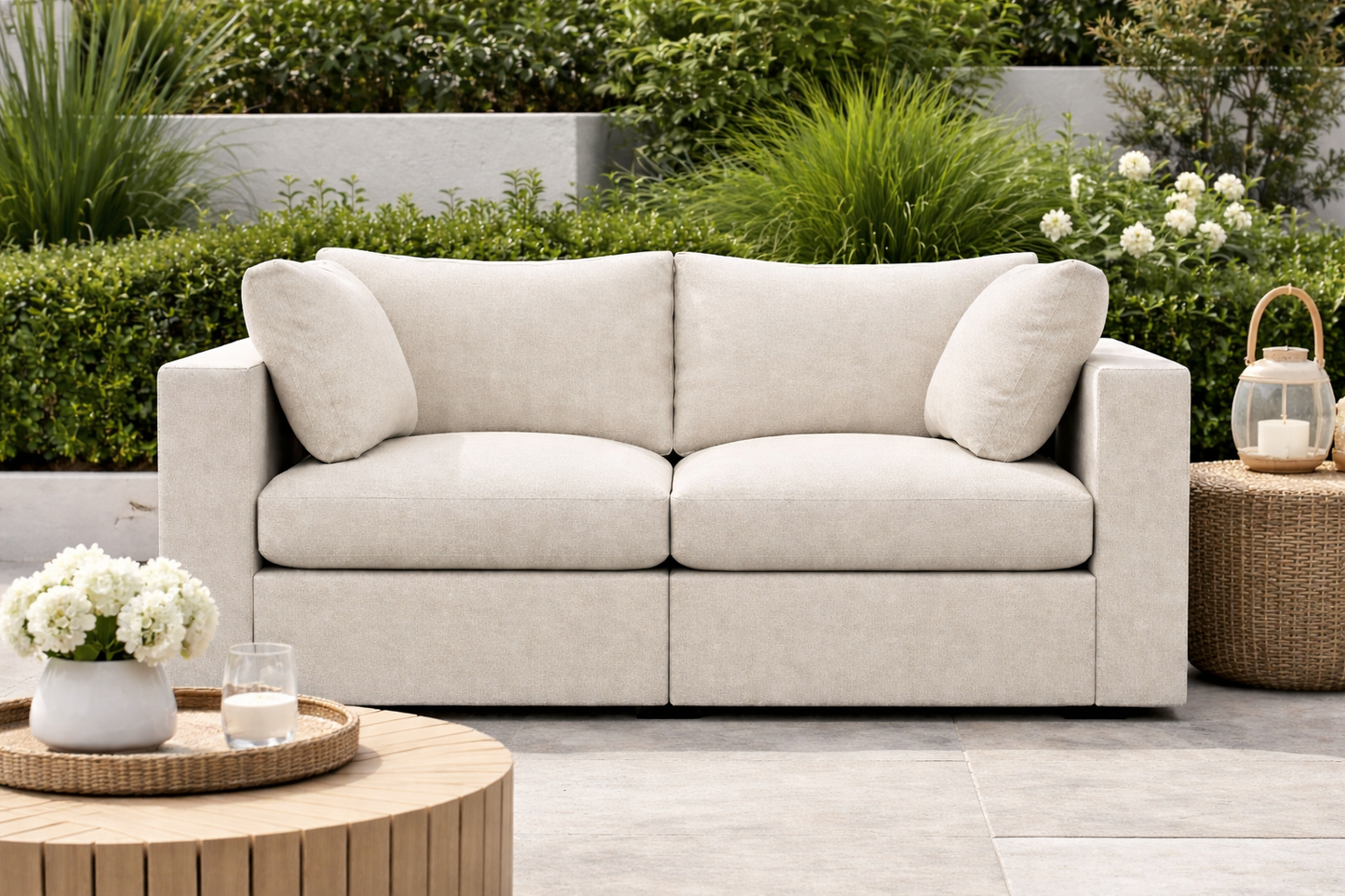Outdoor Bennet Loveseat